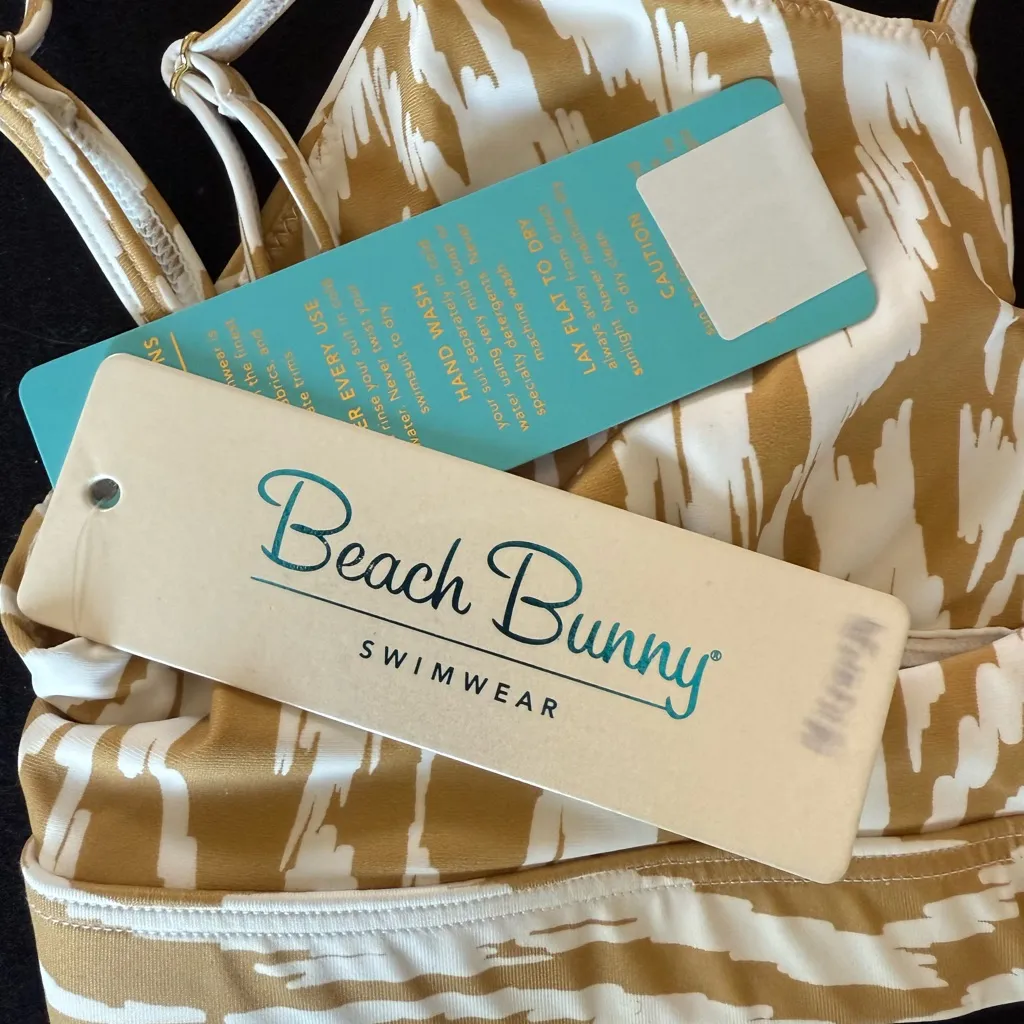 NWT Beach Bunny Adonia Sports Bra‎ in Wood Sz XS $145 - Image 9