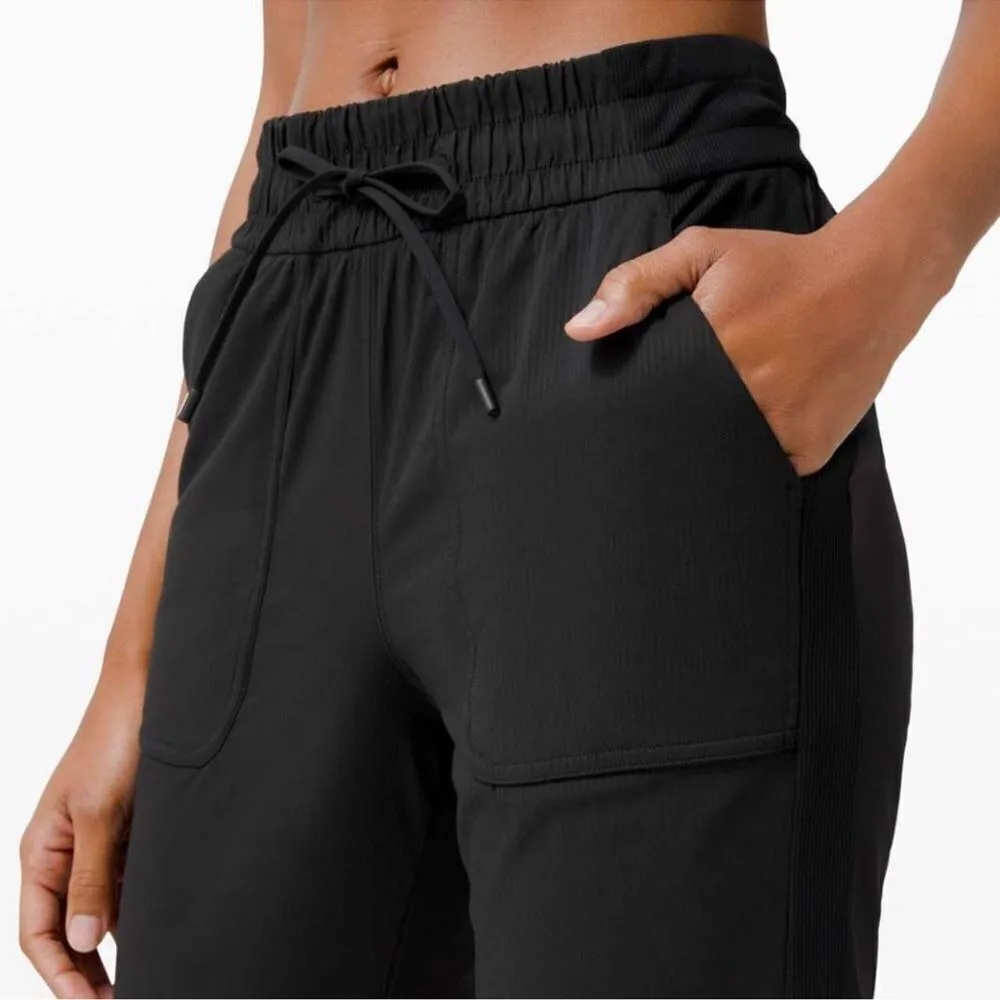 Lululemon Beyond the Studio 7/8 Jogger Black 4 C34ALL - Image 4