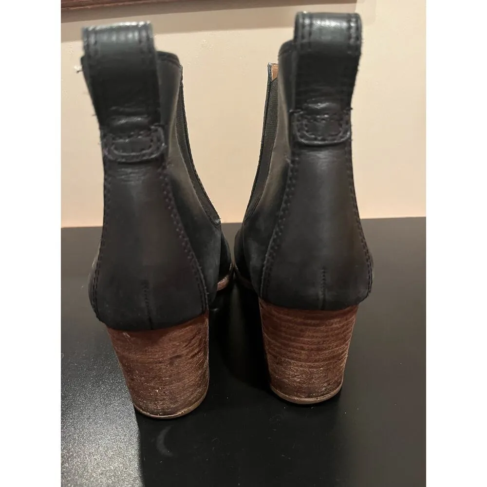 The Regan Ankle Black Leather Chelsea Boots Block Heel Women's Size 9.5 - Image 2