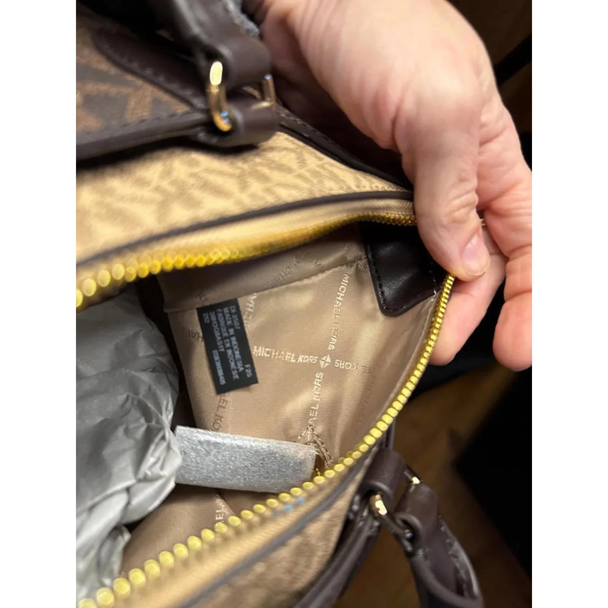 Michael Kors Austen small brown multi satchel NWT - Image 8