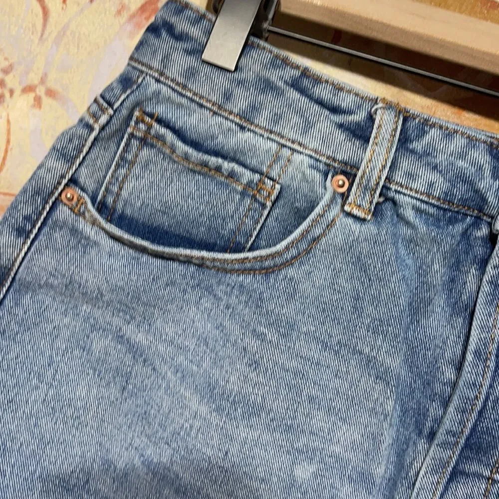 Wild Fable Distressed Denim Short Sz 8 - Image 6