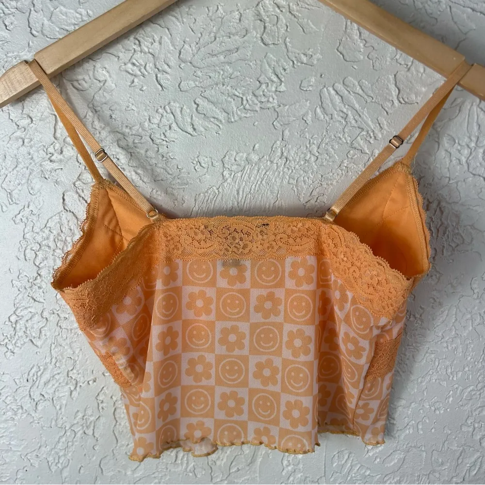 Forever 21 Smiley Face & Flowers Lace Cami Cropped Tank Top Size L - Image 2