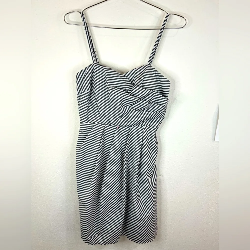 A.Byer Striped Sweetheart Sundress Size 7 Gray White Adjustable Spaghetti Straps - Image 3
