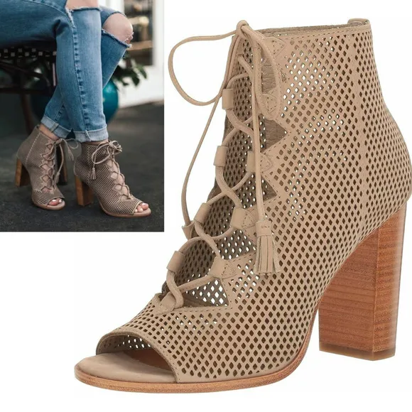 Frye Gabby Perforated Ghillie Corset Lace Up Booties Taupe Tan Size 9 MSPR $328 - Image 2