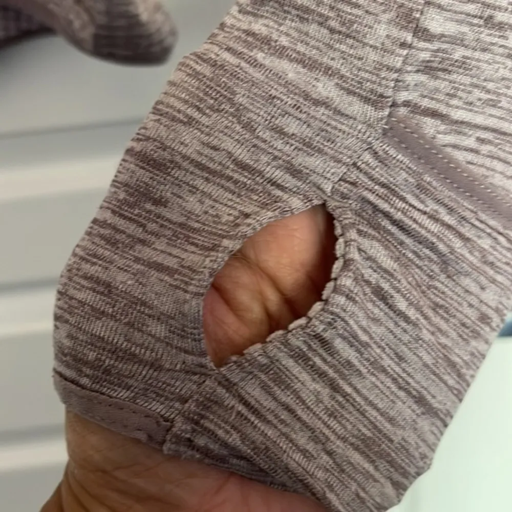 Women's DRI-FIT Nike Long Sleeve Top 1/4 Zip Pullover Size Medium EUC #6581 - Image 4