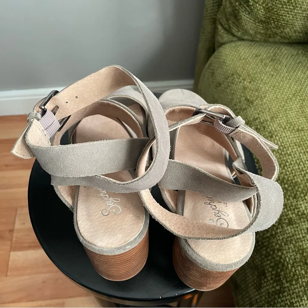 SEYCHELLES Antiques Strappy Sandal In Grey Suede Leather Women’s size 8 - Image 8