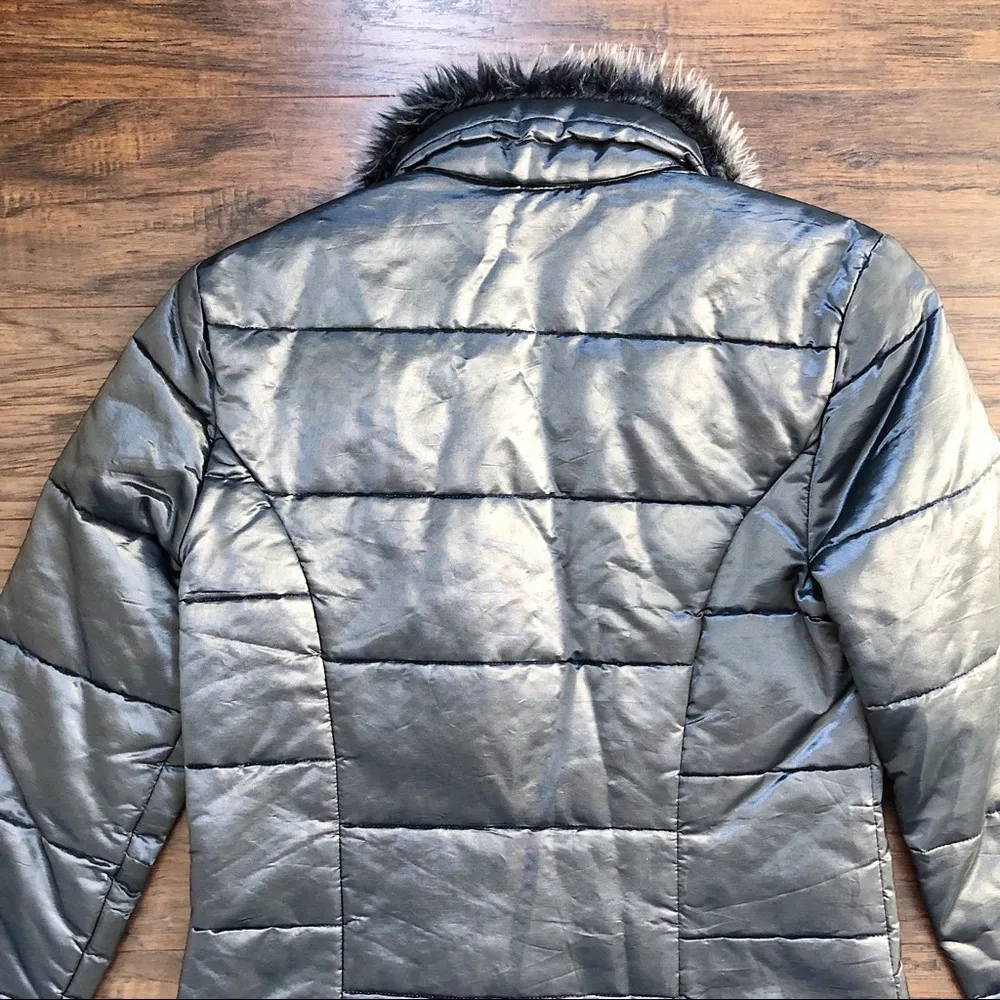 vintage • Y2K quilted puffer jacket metallic silver faux fur collar zip - Image 7