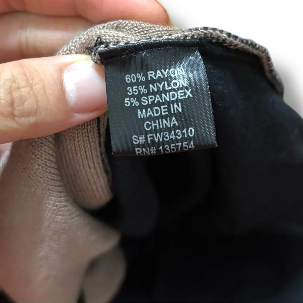 NWT Young Threads New York City Taupe Black Geometric Mini Sweater Dress Medium - Image 9