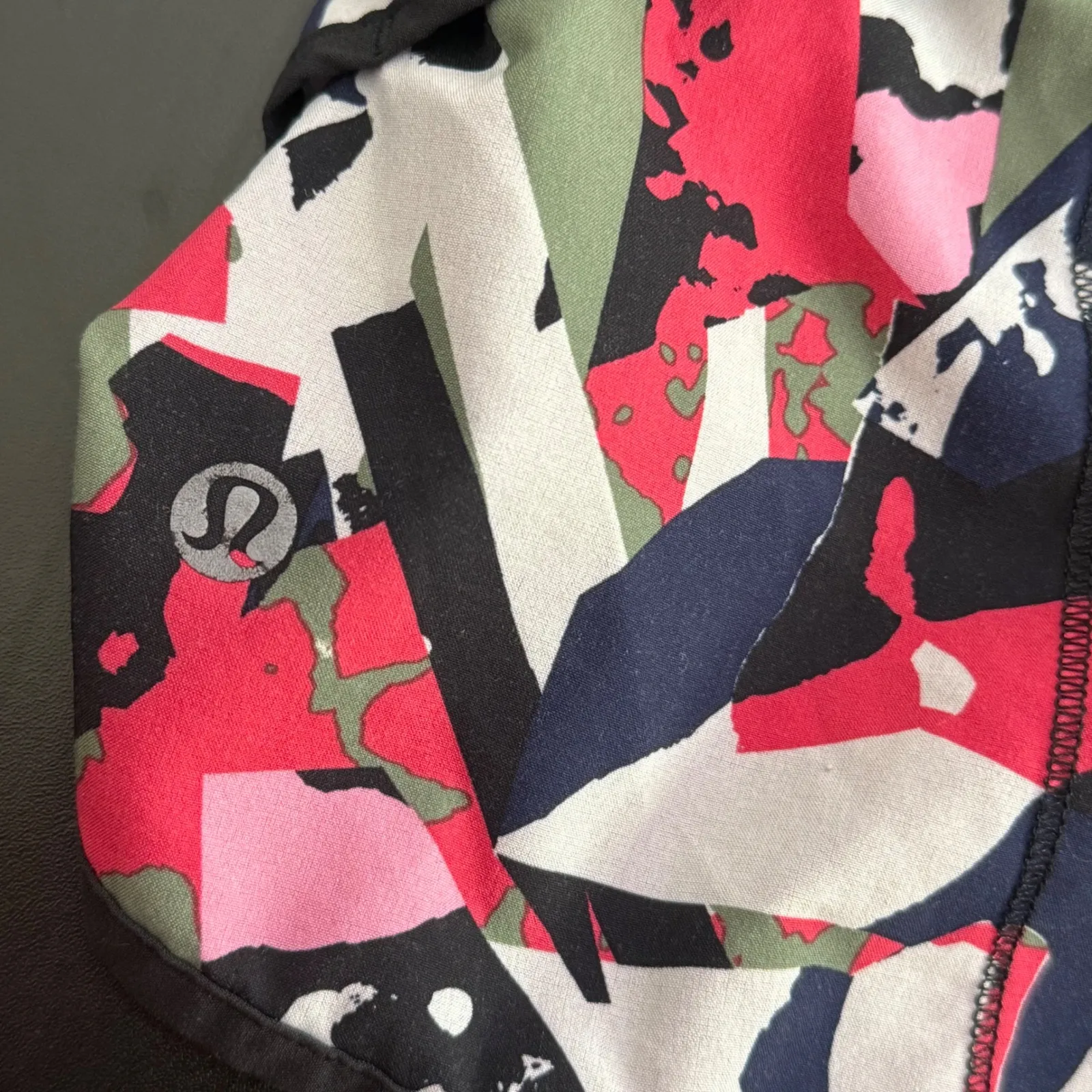 Lululemon Speed Up Shorts Pop Cut Boom Juice Women Size 4 Running Athletic - Image 3