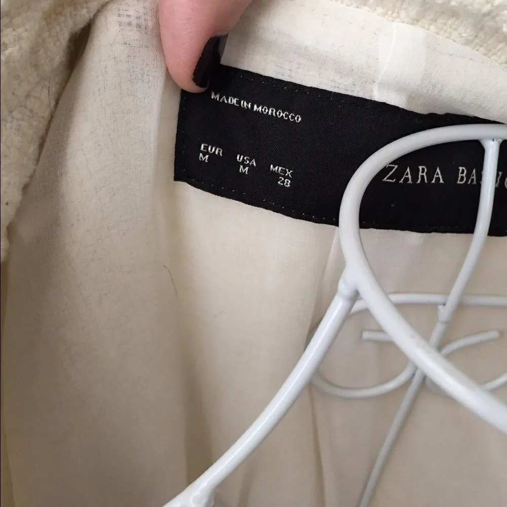 ZARA  wool blend winter white zip up blazer size medium - Image 5
