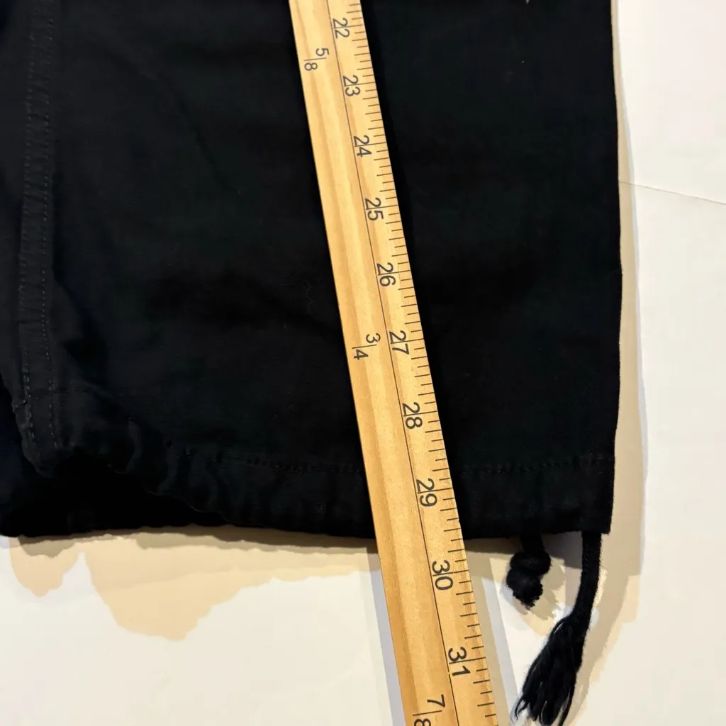 TNA Aritzia surplus division Black cargo pants size 6 White - Image 12