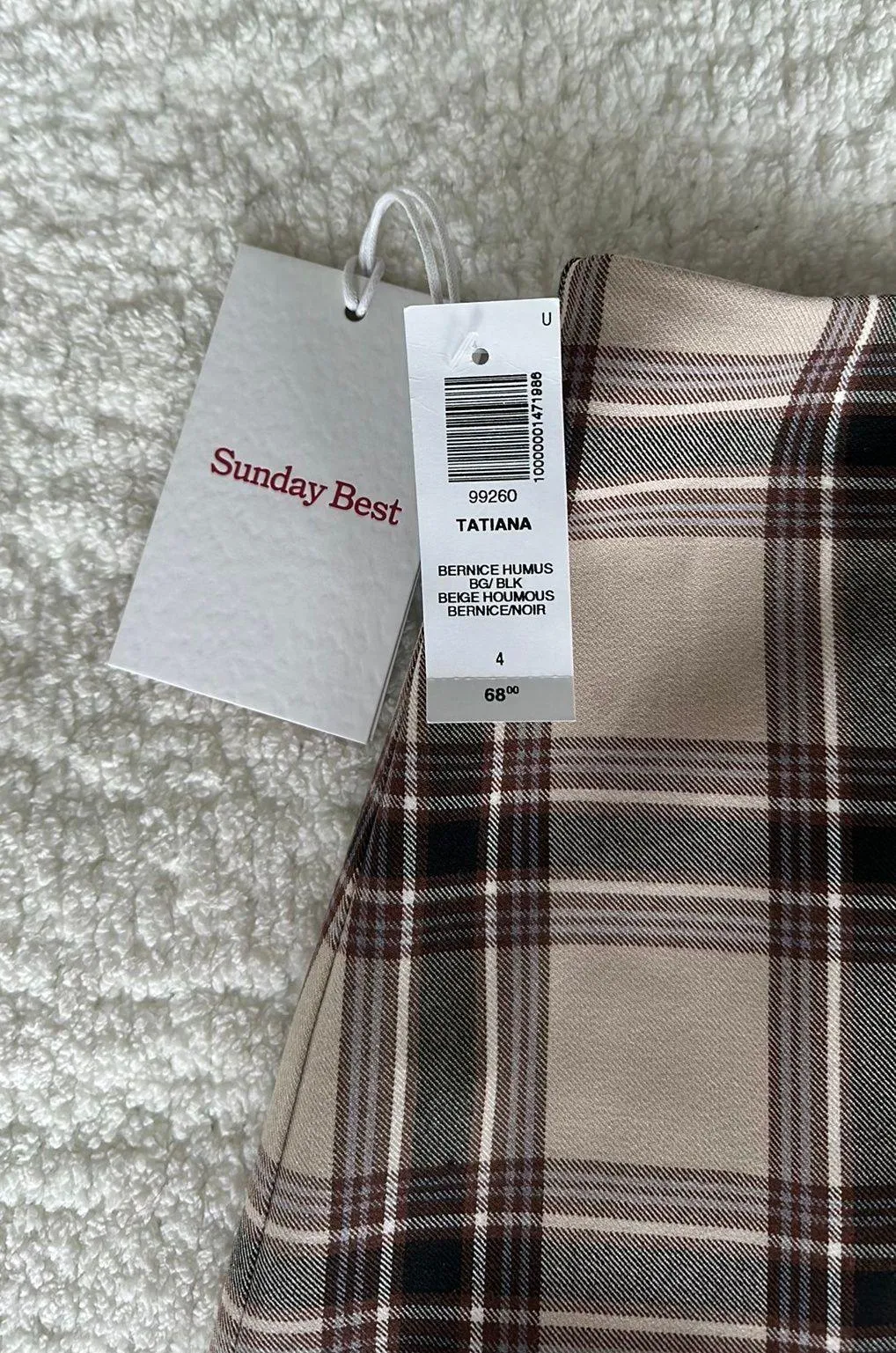 Aritzia Skirt - Image 4