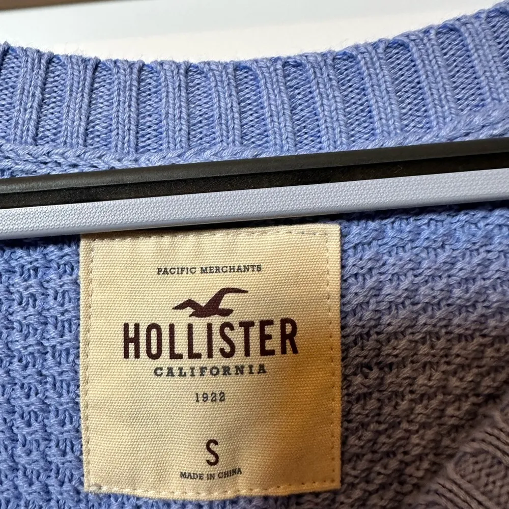 Hollister Sweater with Lace-Up Sleeves - Image 2
