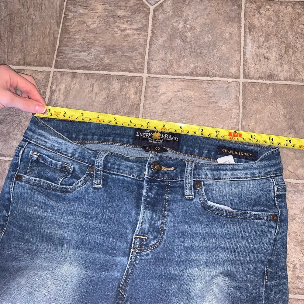 Lucky Brand Jeans Charlie Skinny 4 / 27 Med. Wash - Image 14