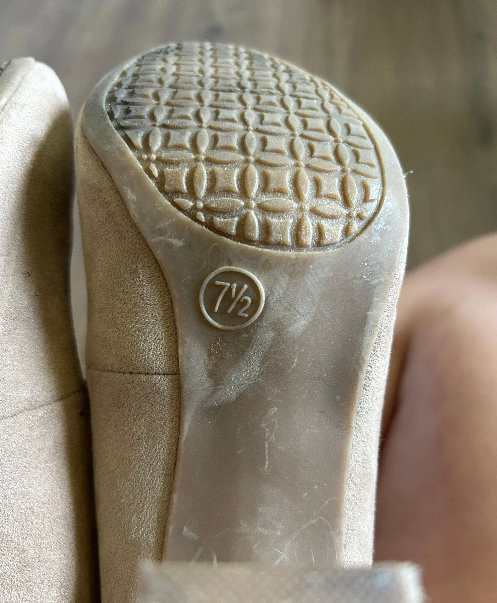 Nude Heels Tan Size 7.5 - Image 3