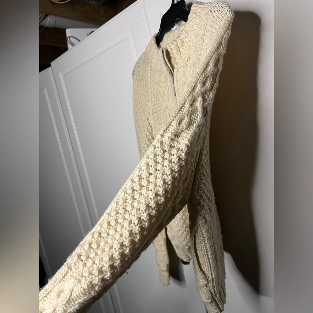 Carraig Donn Irish Wool Cableknit Aran full zip Sweater White Size M - Image 5