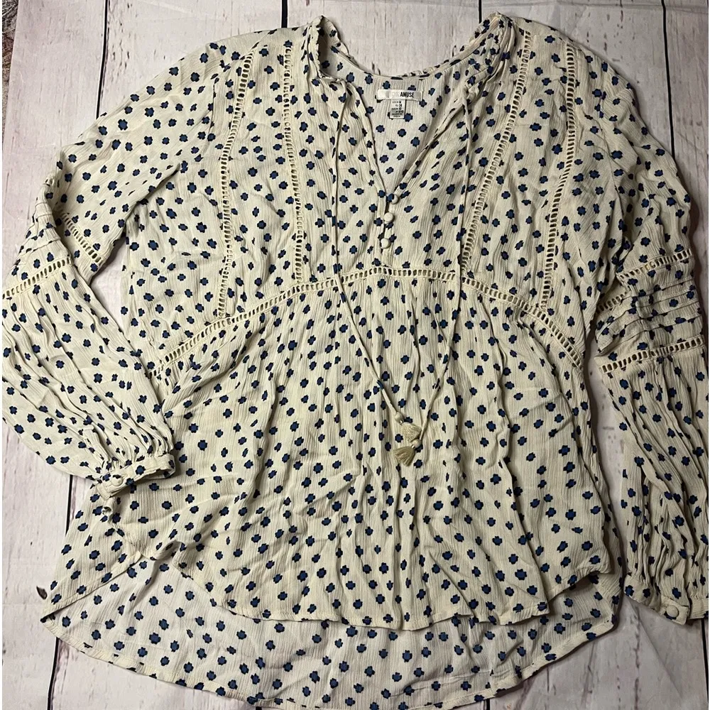 size M NWOT - Image 4