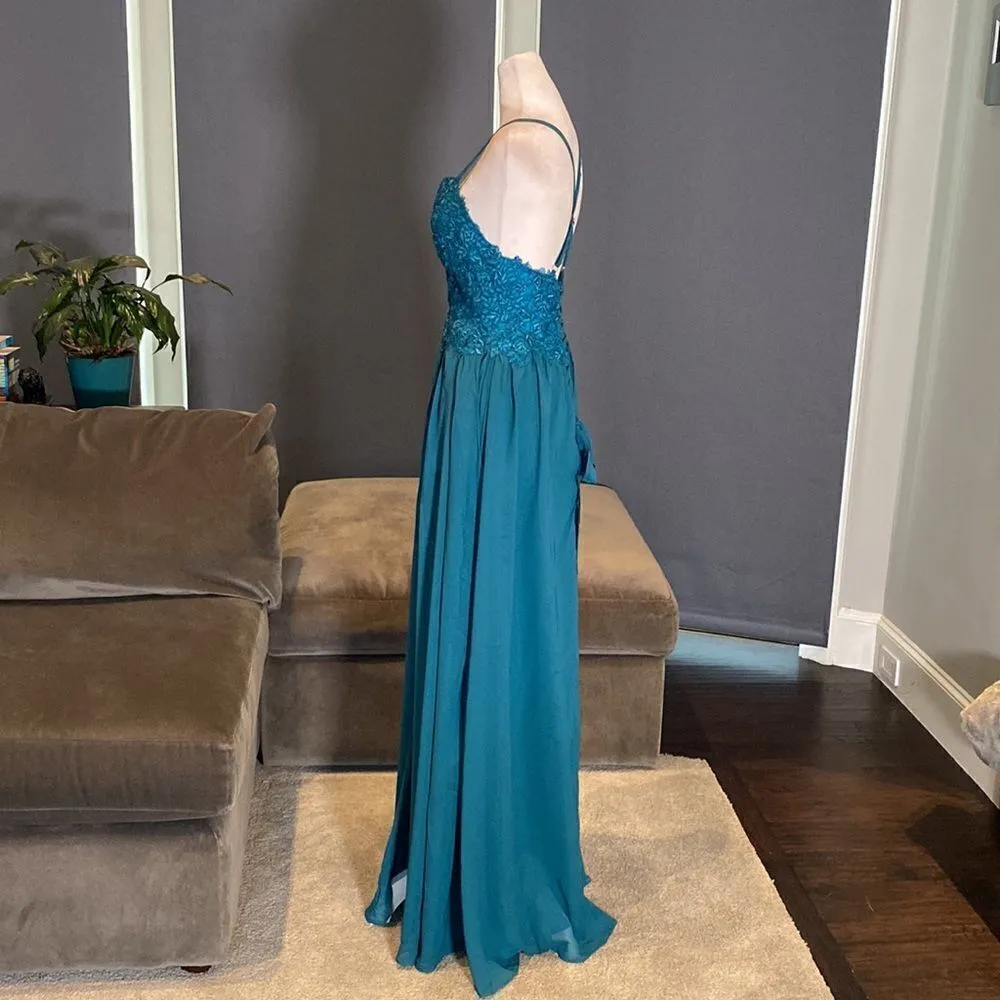 Women’s Chiffon & Lace Appliqué Full Length Dress with a Corset Back Size 8 - Image 6