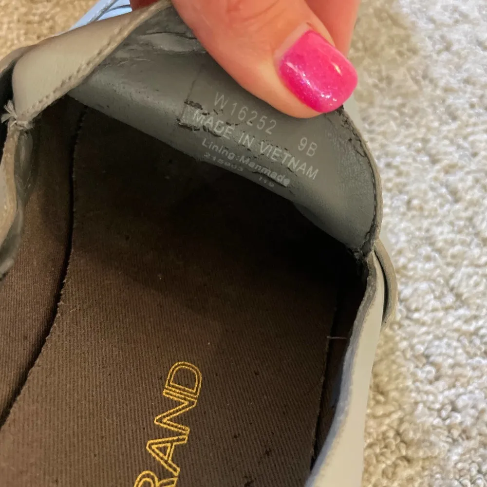 Cole Haan Original gran Gray Leather Criss Cross Weave Loafers - Image 5