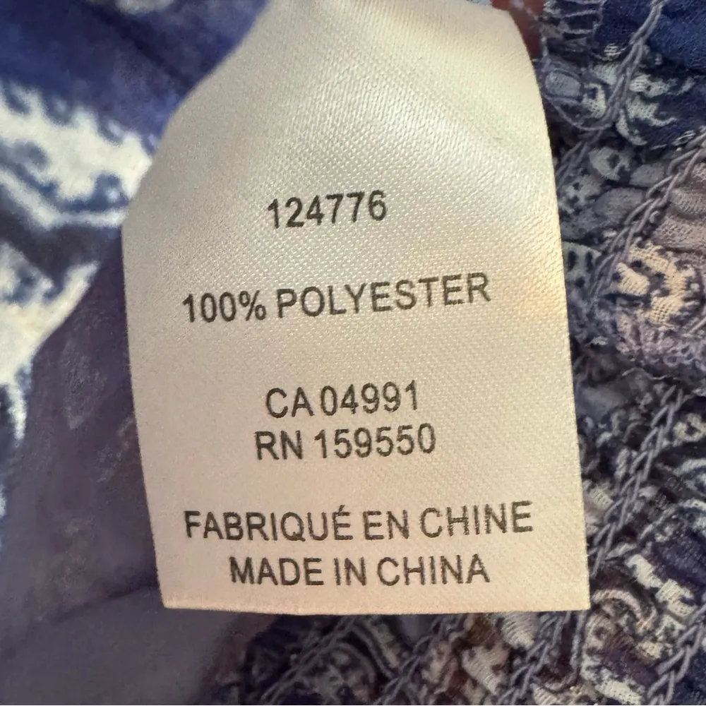 Maison d’ Amelie Blue Floral/Paisley Ruffle Cap Sleeve Blouse- Small - Image 4