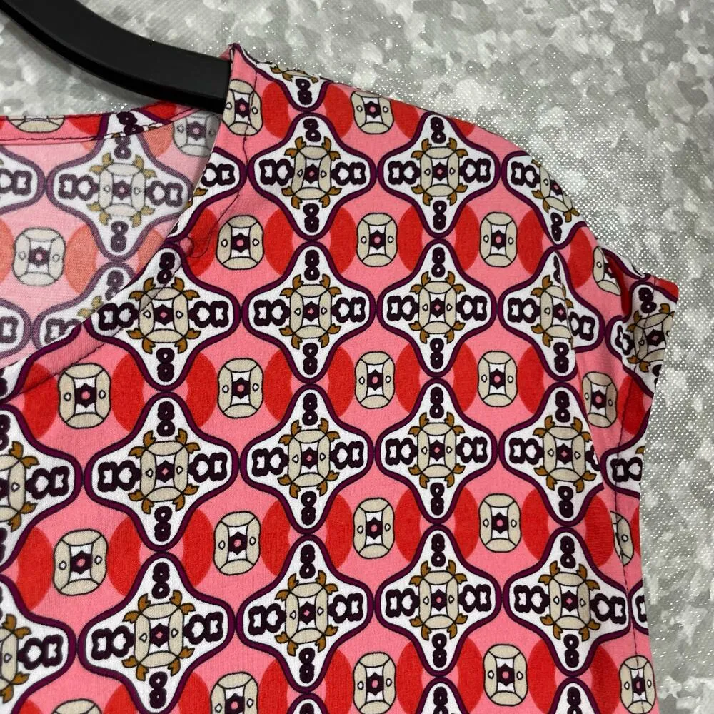 Liz Claiborne Women's Red Medallion Print Boxy Top - Size Large - Preppy Career - Image 2
