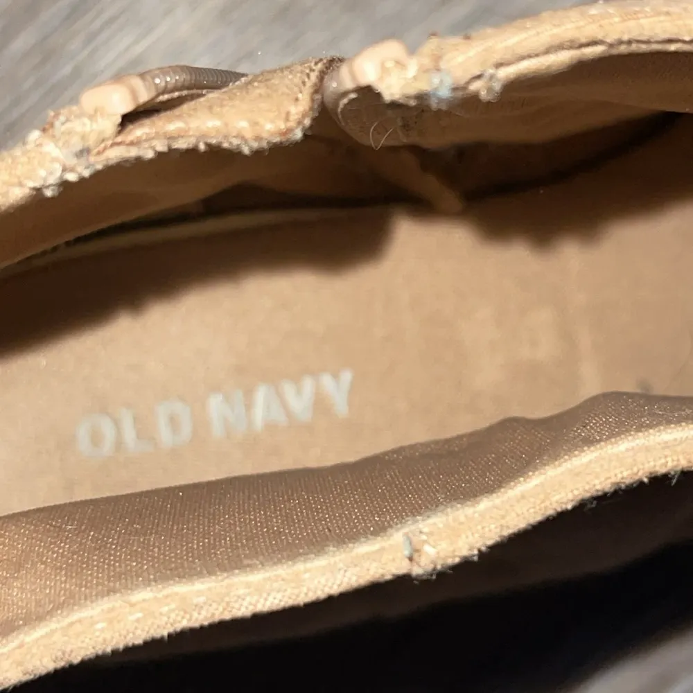 Old Navy Heeled Ankle Boots Size 6 - Image 7