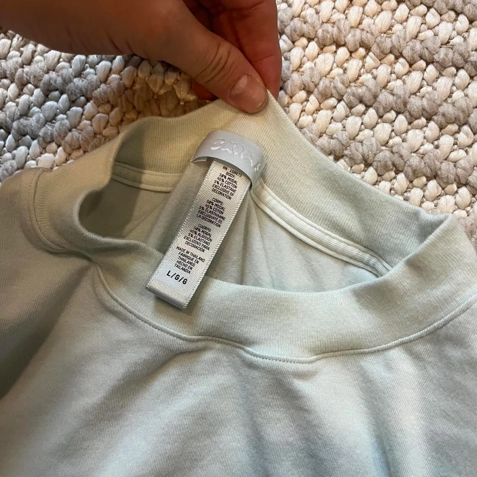 SKIMS  Boyfriend Long Sleeve Tshirt - Image 4