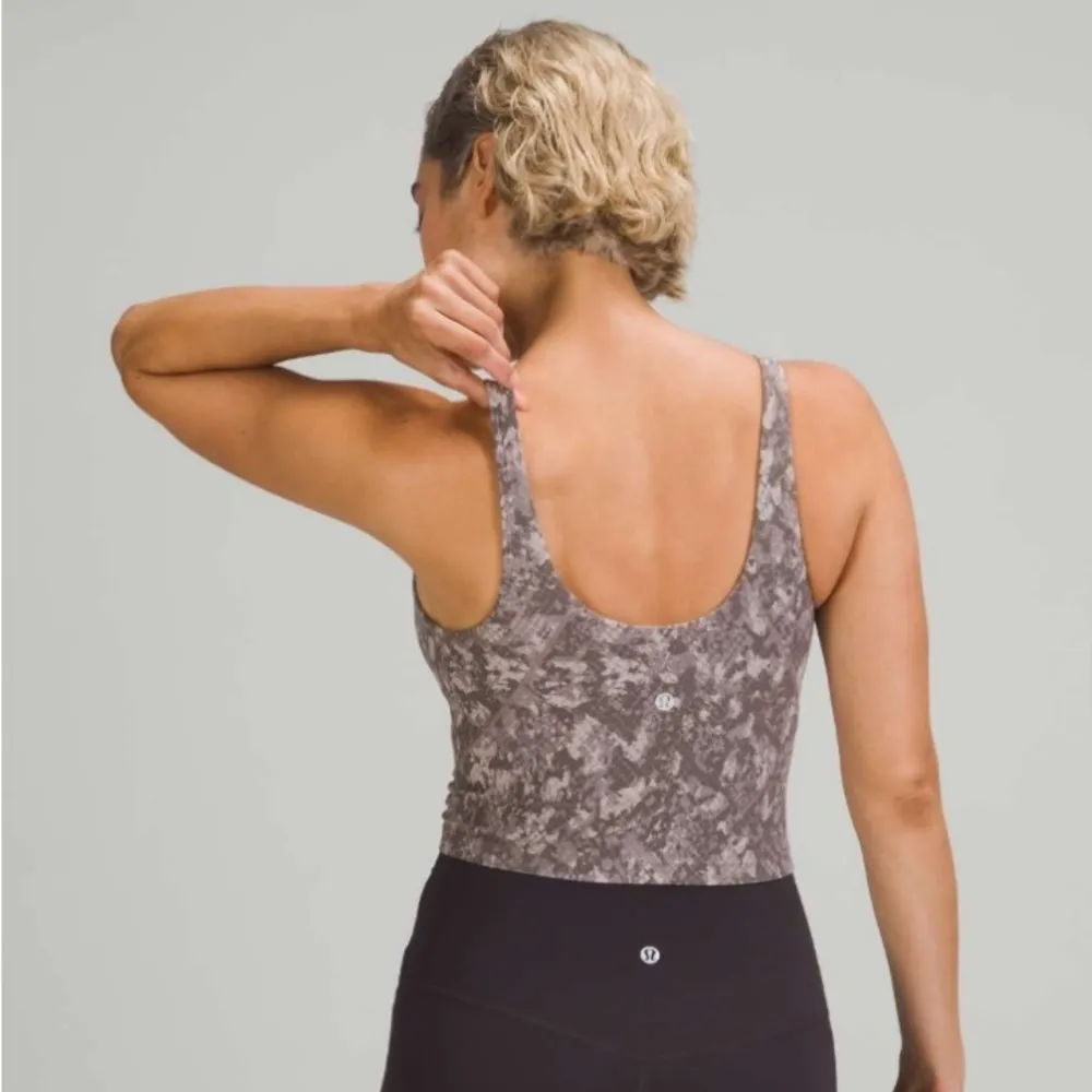 Align Tank Top - Image 8
