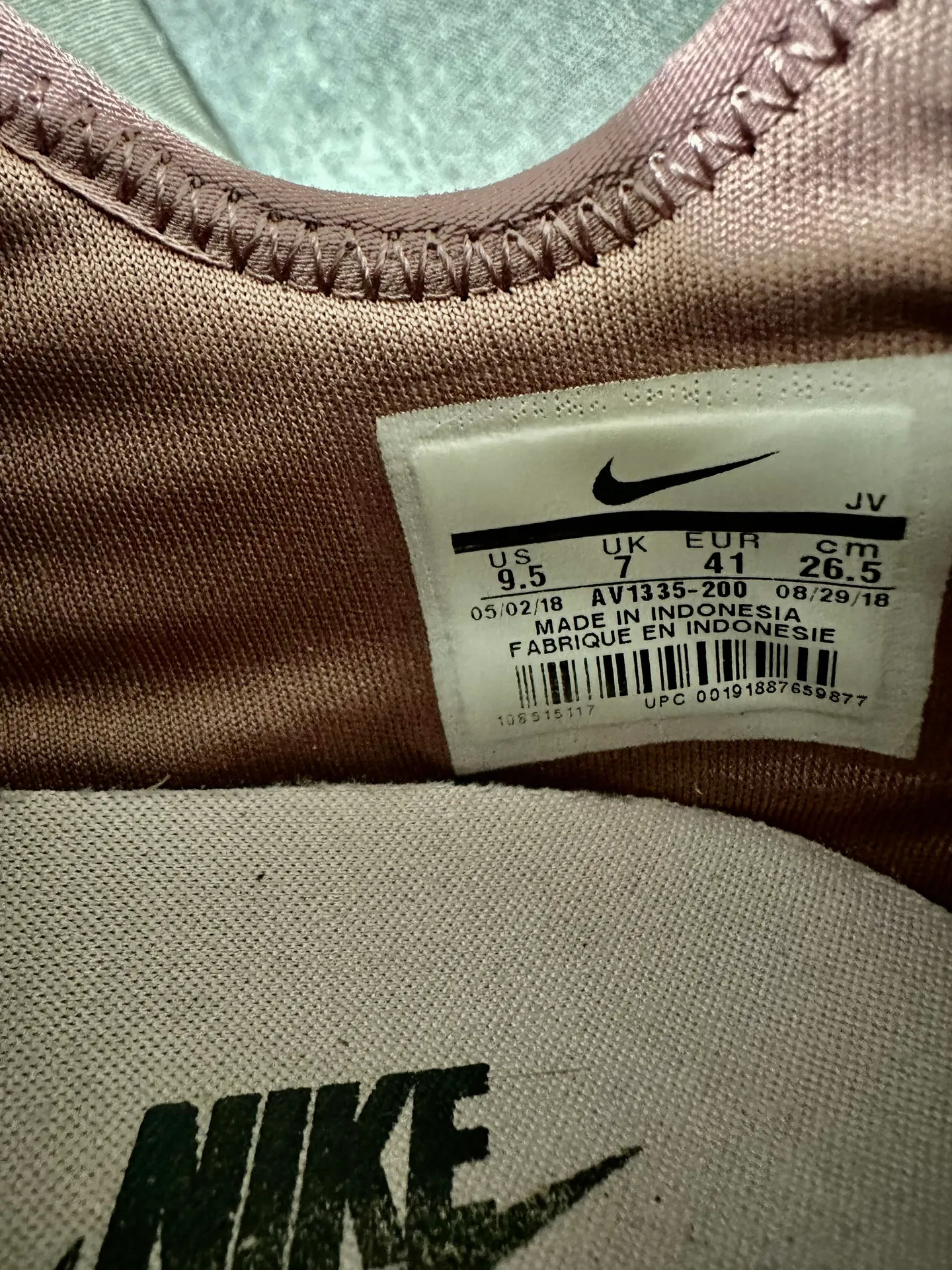 Women’s  Sneakers Size 9.5 - Image 3