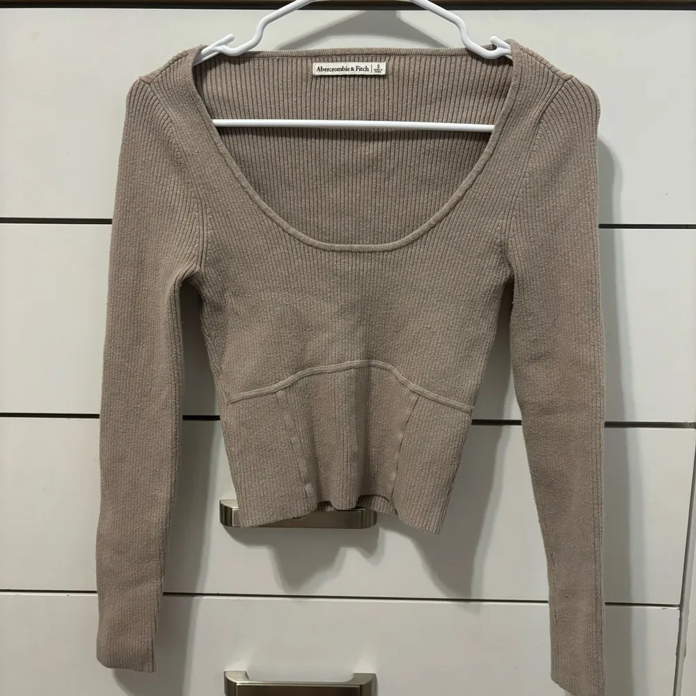 Abercrombie & Fitch Scoopneck Corset Sweater - Image 3