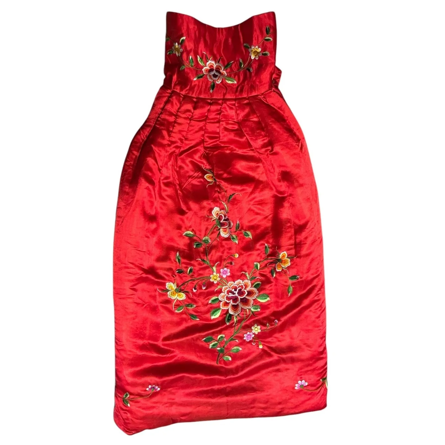 Vintage Red Silk Embroidered Padded Cape with Floral Satin Stitch Detail small - Image 7