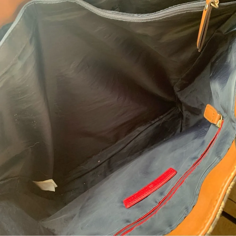 Tommy Hilfiger Women's Brown Logo Print Purse - Image 10