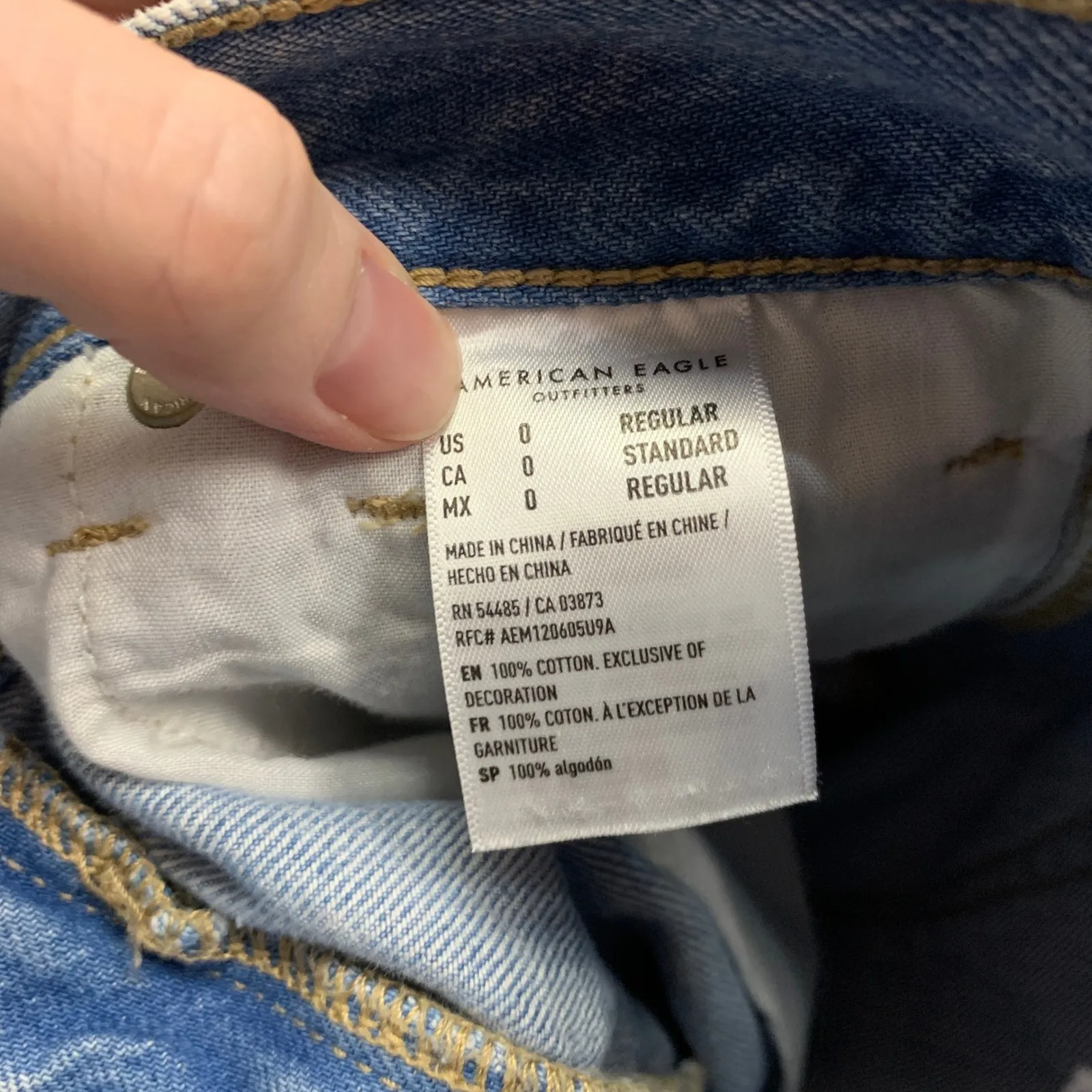 American Eagle Mom Jeans Womens Size 0 Ripped Distressed Light Wash Denim Casual - Image 8