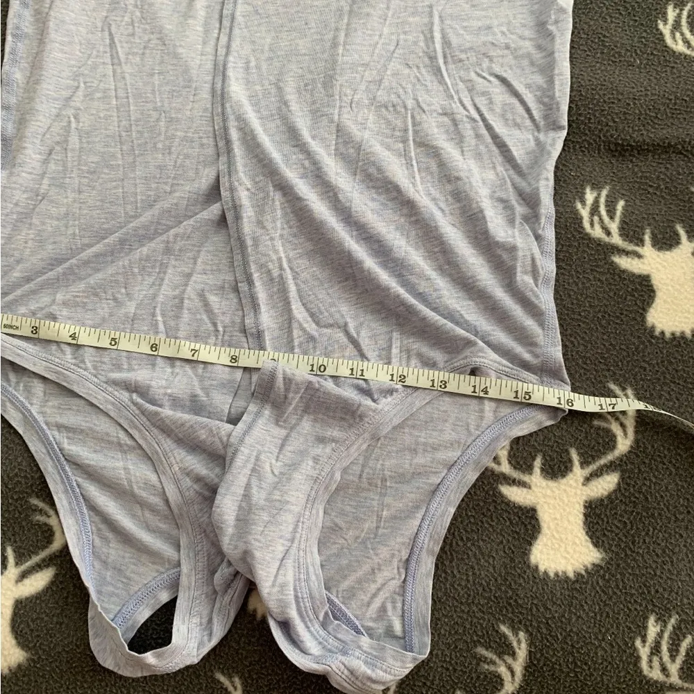 Lululemon all tied up light blue tank size 2 - Image 7