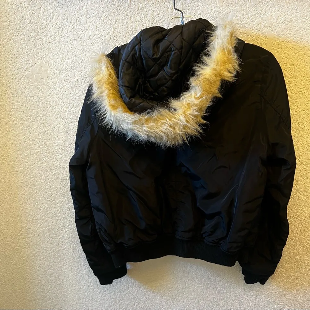 Forever 21 Black Fur Coat Size Small - Image 4