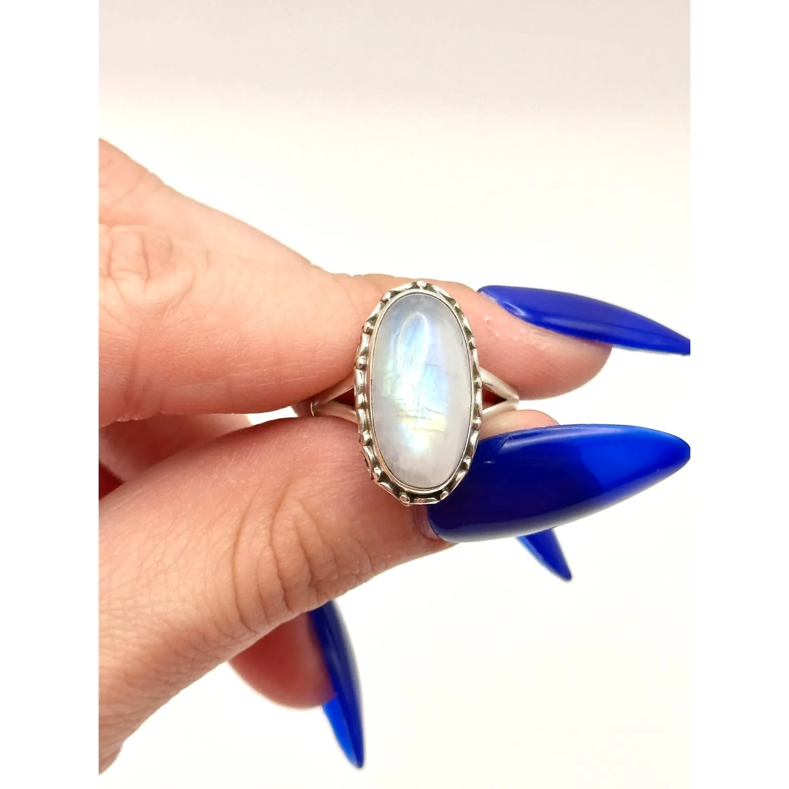 Rainbow Moonstone Sterling Silver Handmade Ring Size 8 - Image 4