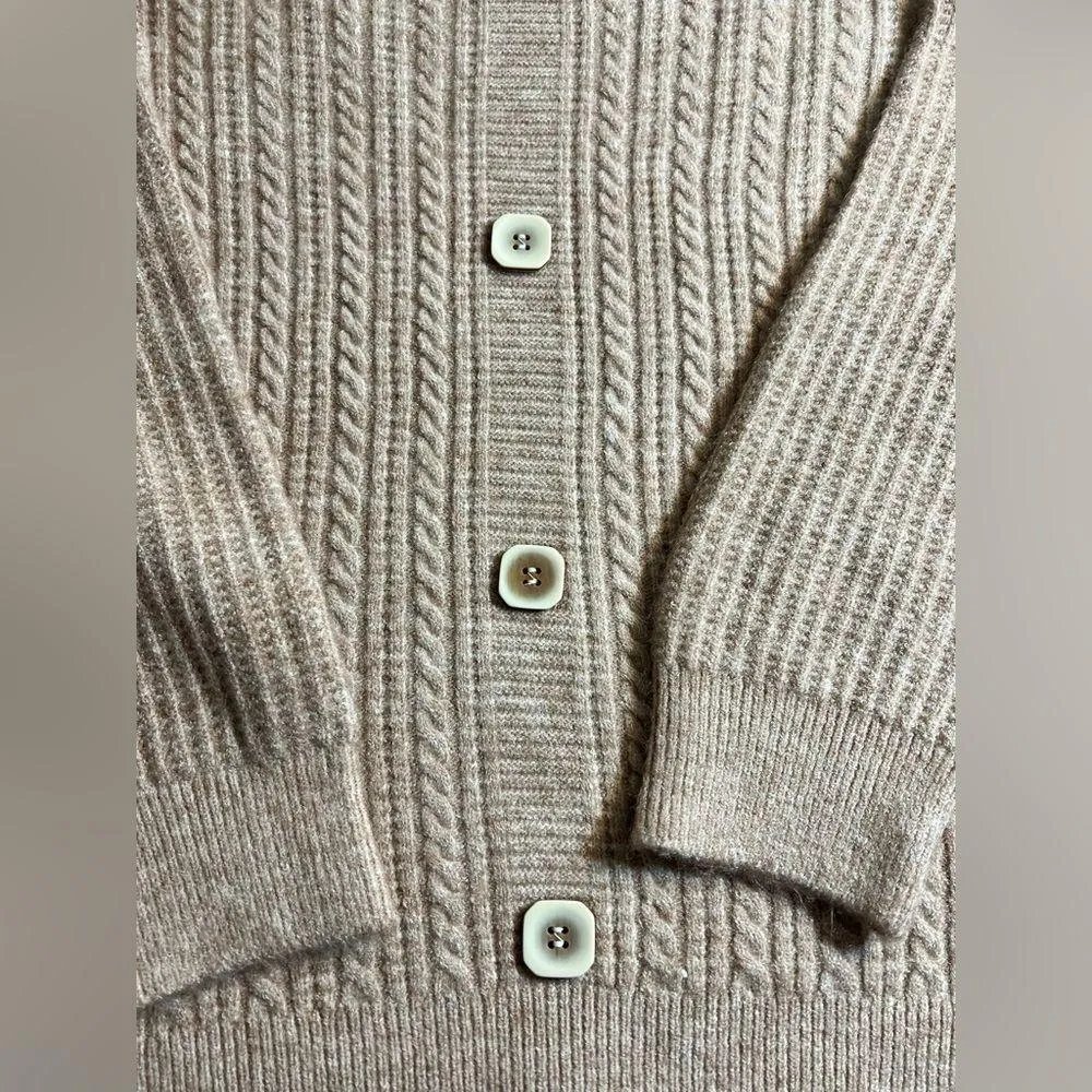 Cashmere Oatmeal/Beige Vneck Sweater - Image 4
