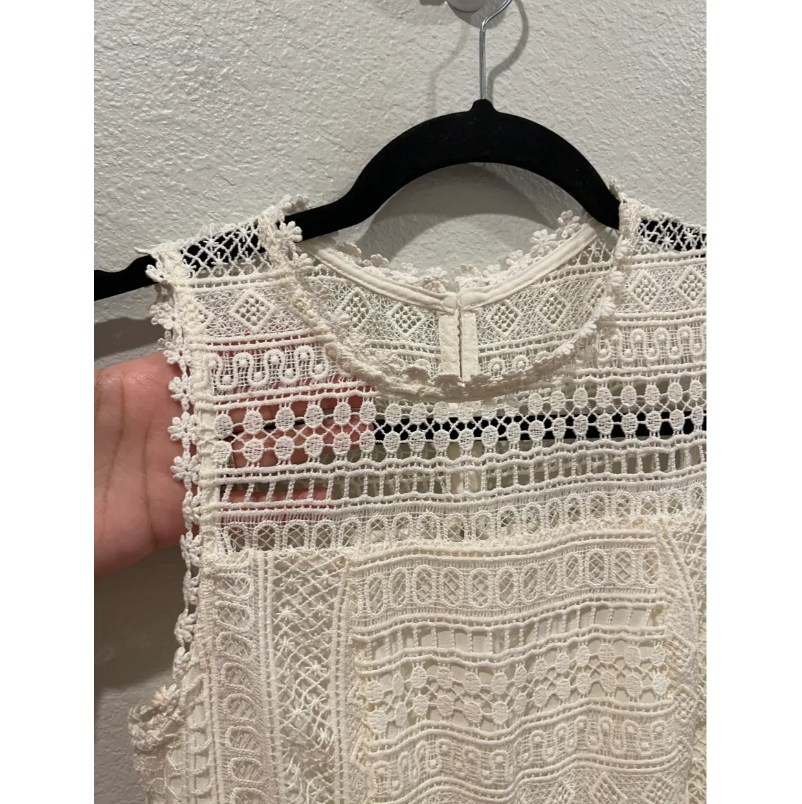 ERI + ALI Crochet Boho Sleeveless Beige Midi Dress - Image 4