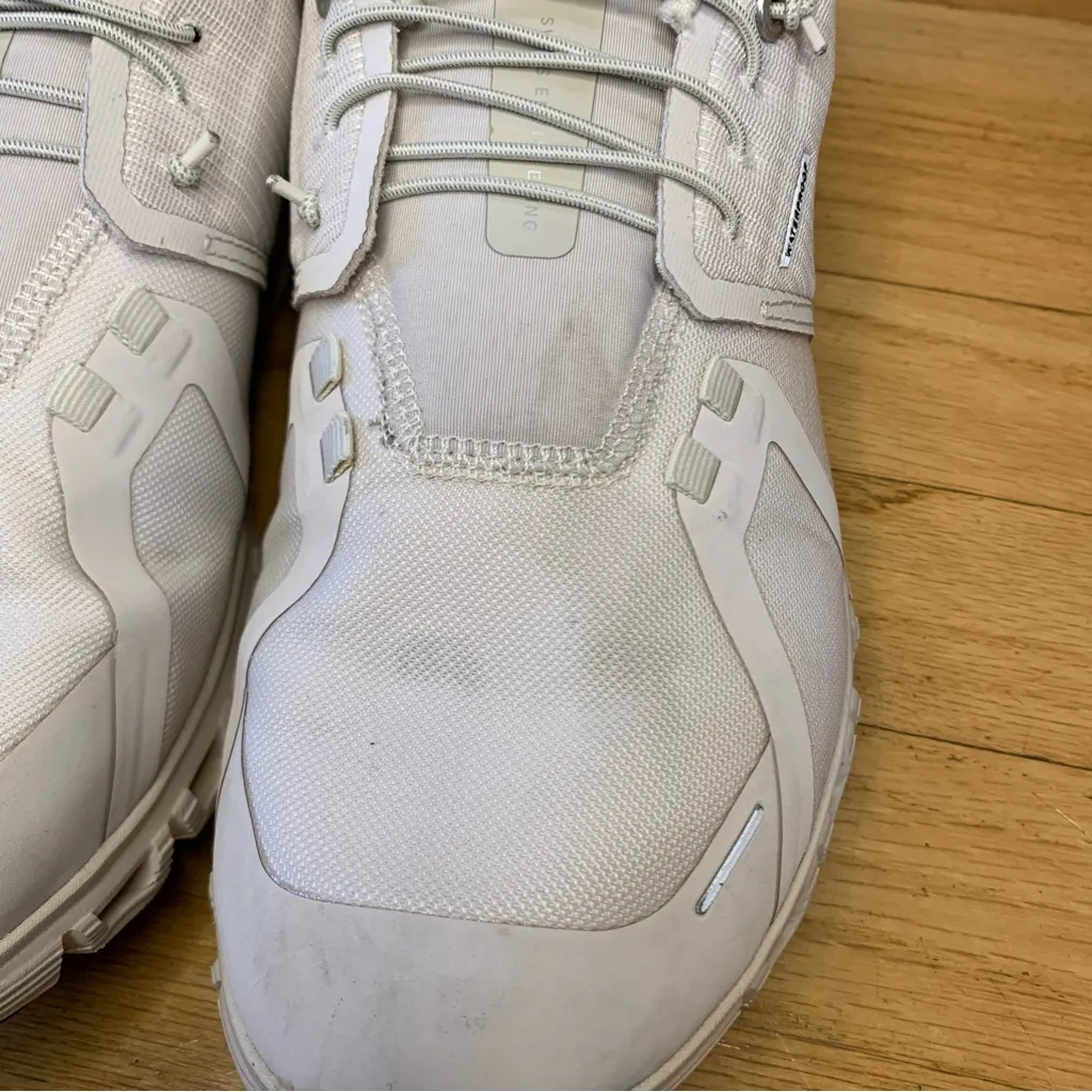 On Running Cloud 6 Waterproof Women's Sneakers in Pearl / Cream - Image 7