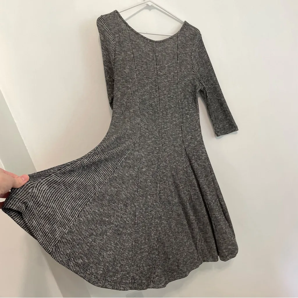 NOSTALGIA Black White Ribbed Knit 3/4 Sleeve Knee Sweaterdress Fit & Flare Dress Size L - Image 12