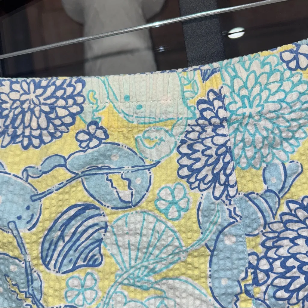 🌼 Vintage Lilly Pulitzer Lobster print Floral Seersucker Shorts seashell ocean - Image 7