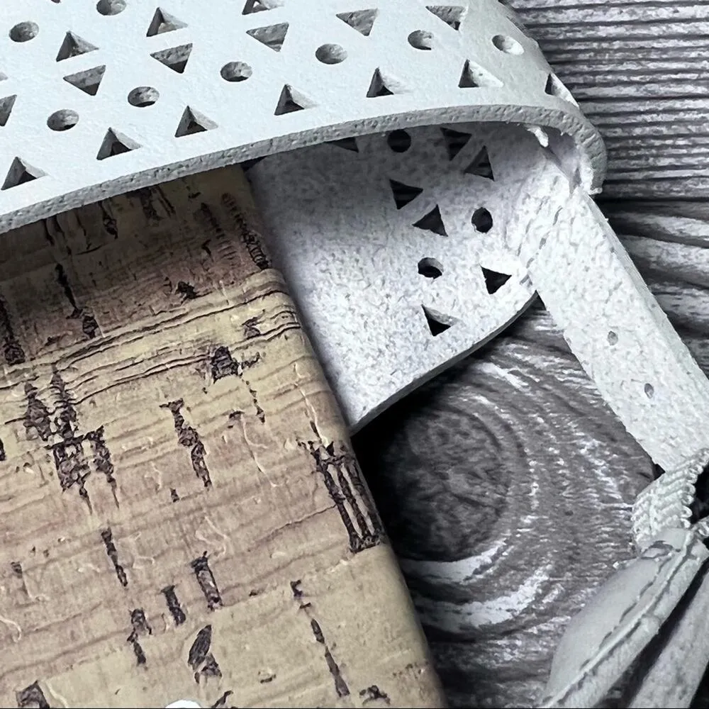 Gap  Womens Ankle Strap White Sandals Sz 7 - Image 3