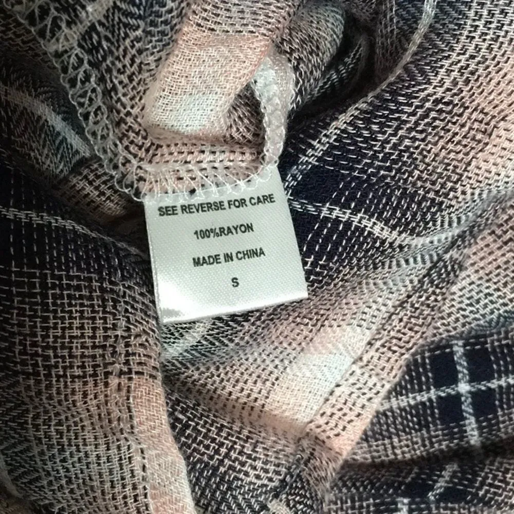 Bobeau Plaid wrap and button comfy top. NWOT - Image 8
