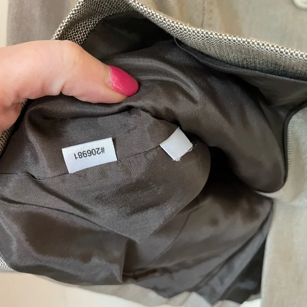 Ann Taylor taupe brown 3 button blazer jacket ~ cuffed sleeves ~ women’s size 4 - Image 4