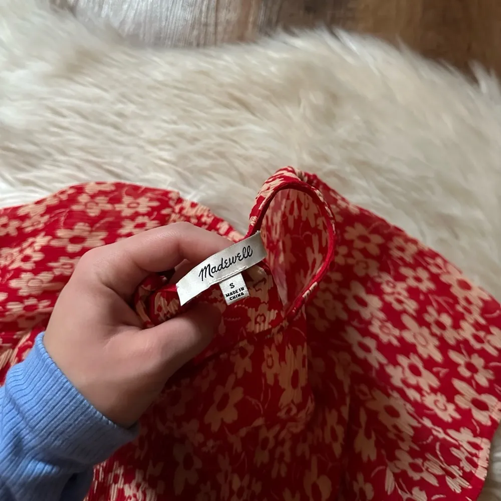 MADEWELL Crinkled Button-Back Tie Tee In Full Bloom - Image 6