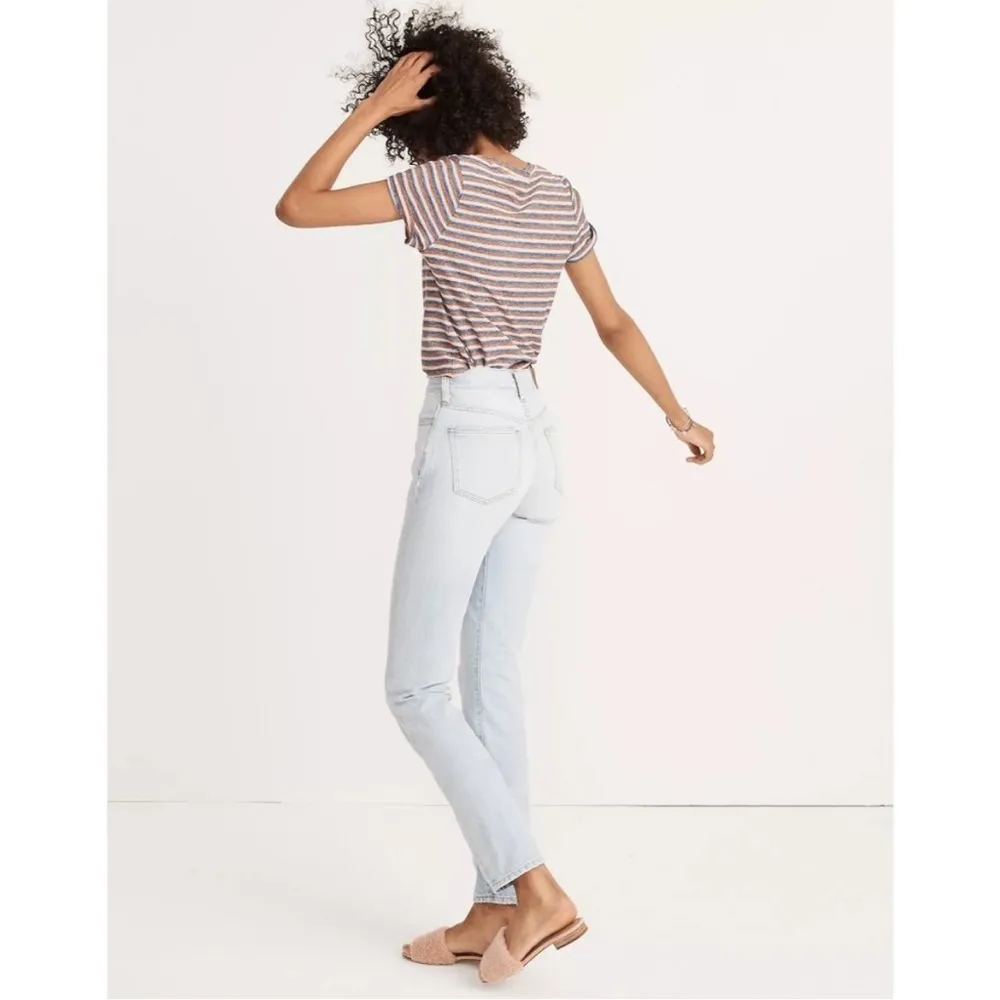 EUC  The Perfect Vintage Jeans in Fitzgerald Wash - Image 4