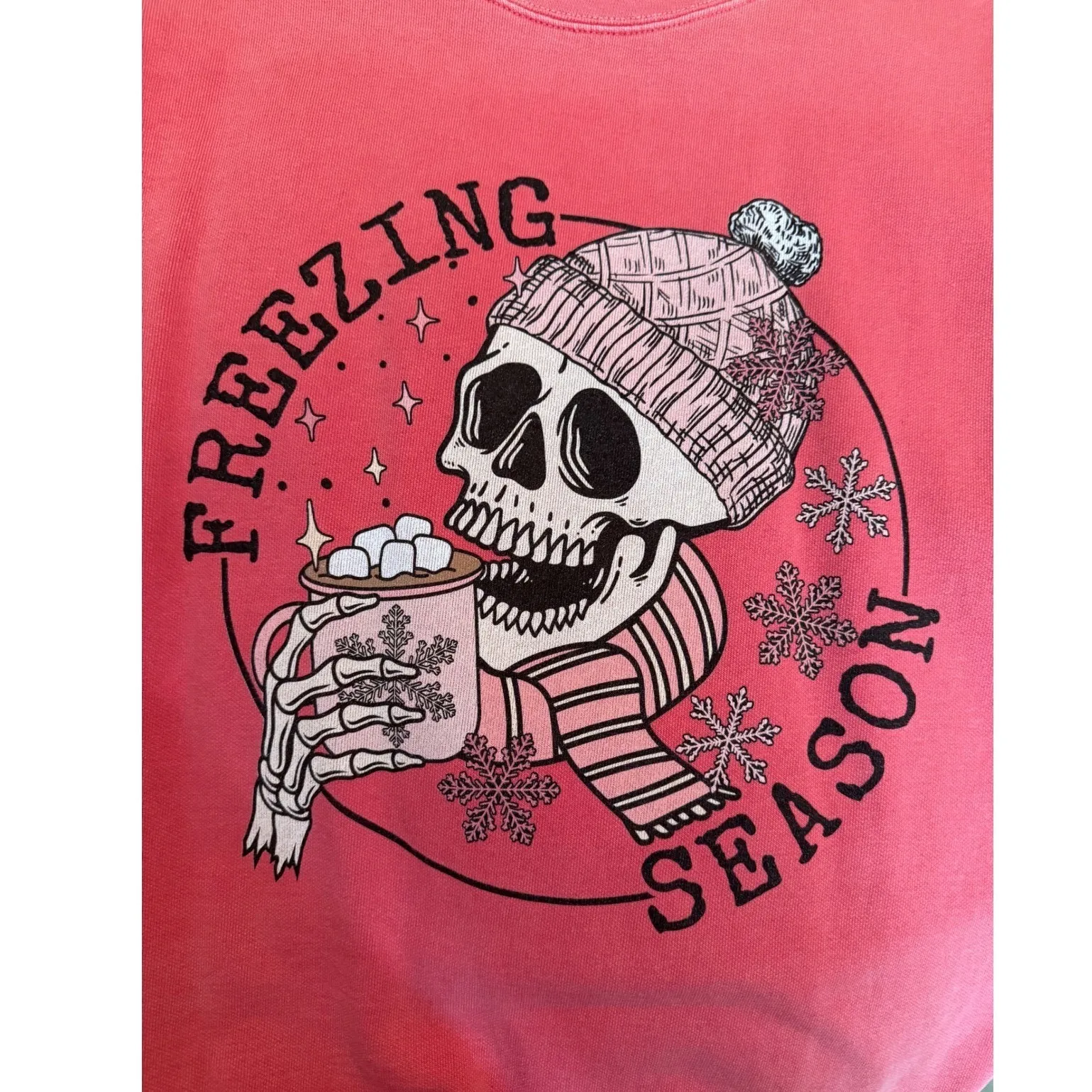 NWOT Comfort Colors Freezing Season skull skeleton Graphic Sweatshirt Pink Sz L - Image 2