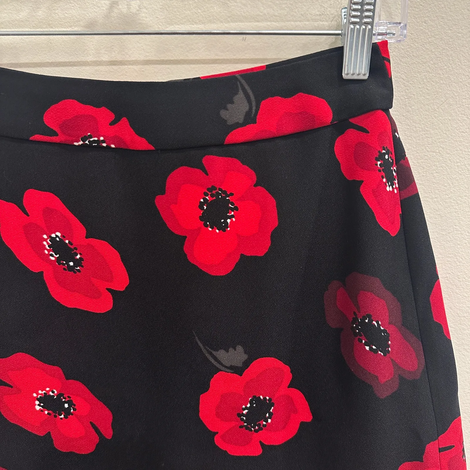 Kate Spade Red Black Poppy Print Ruffle Flounce Hem Crepe Mini Skirt Sz 0 Preppy - Image 3