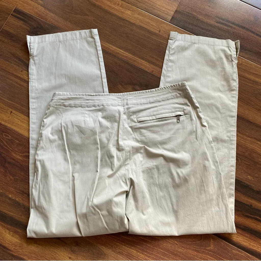 VTG Organic Cotton Blend Patagonia Lightweight Straight Split Hem Pants Khaki - Image 3