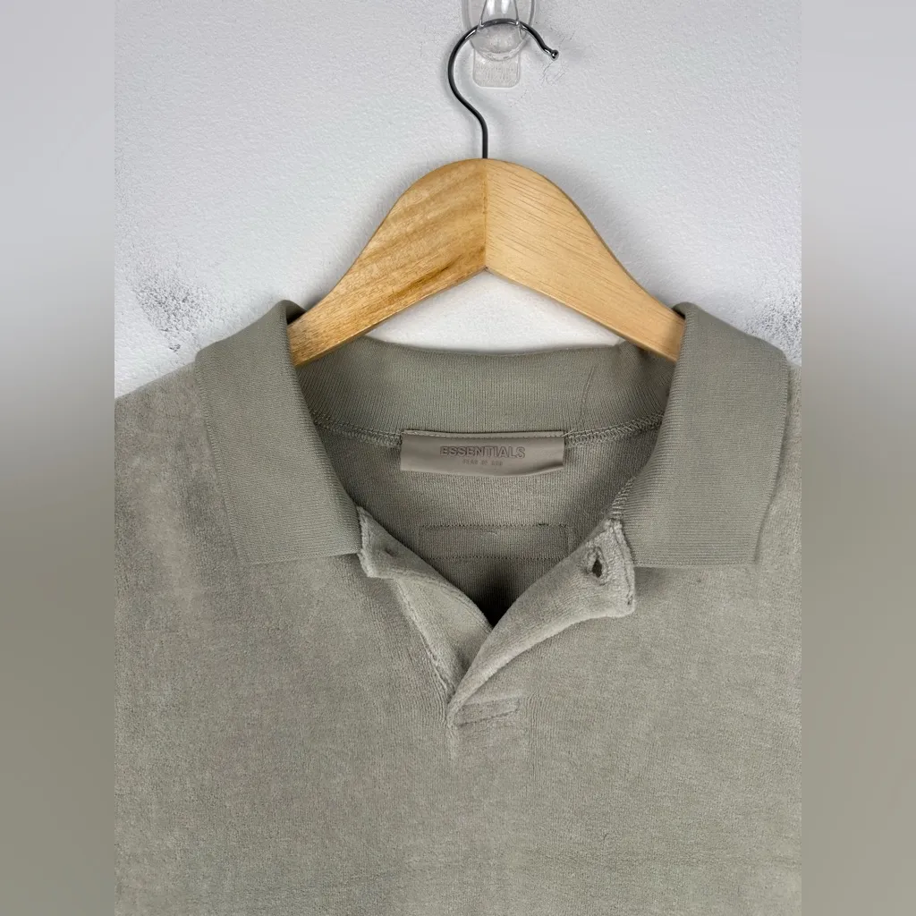 Fear of God Essentials Women's Sage Green Velour Sleeveless Polo Sweatshirt Sz M - Image 5